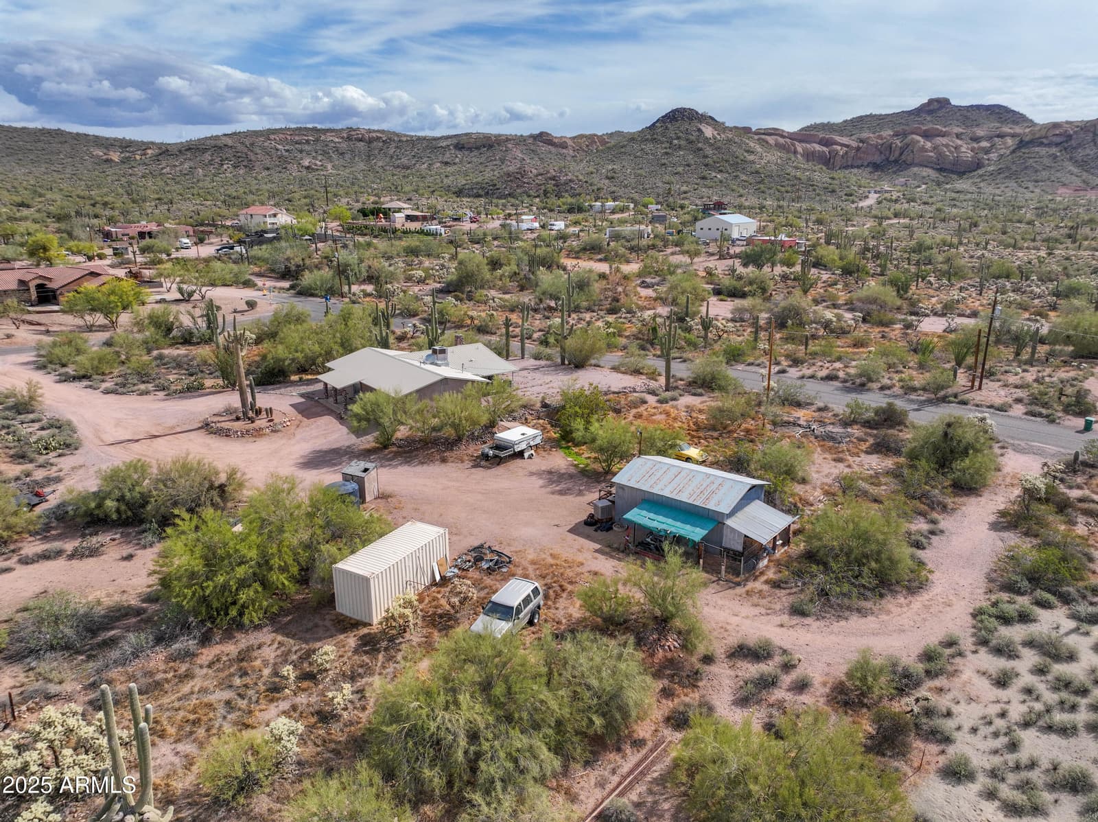 1325 E TONTO Street, Apache Junction, AZ 85119 — photo 6 of 25
