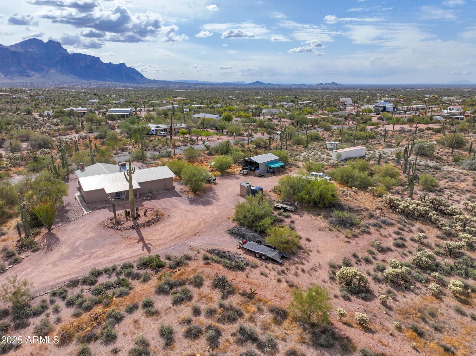 1325 E TONTO Street, Apache Junction, AZ 85119 — photo 8 of 25