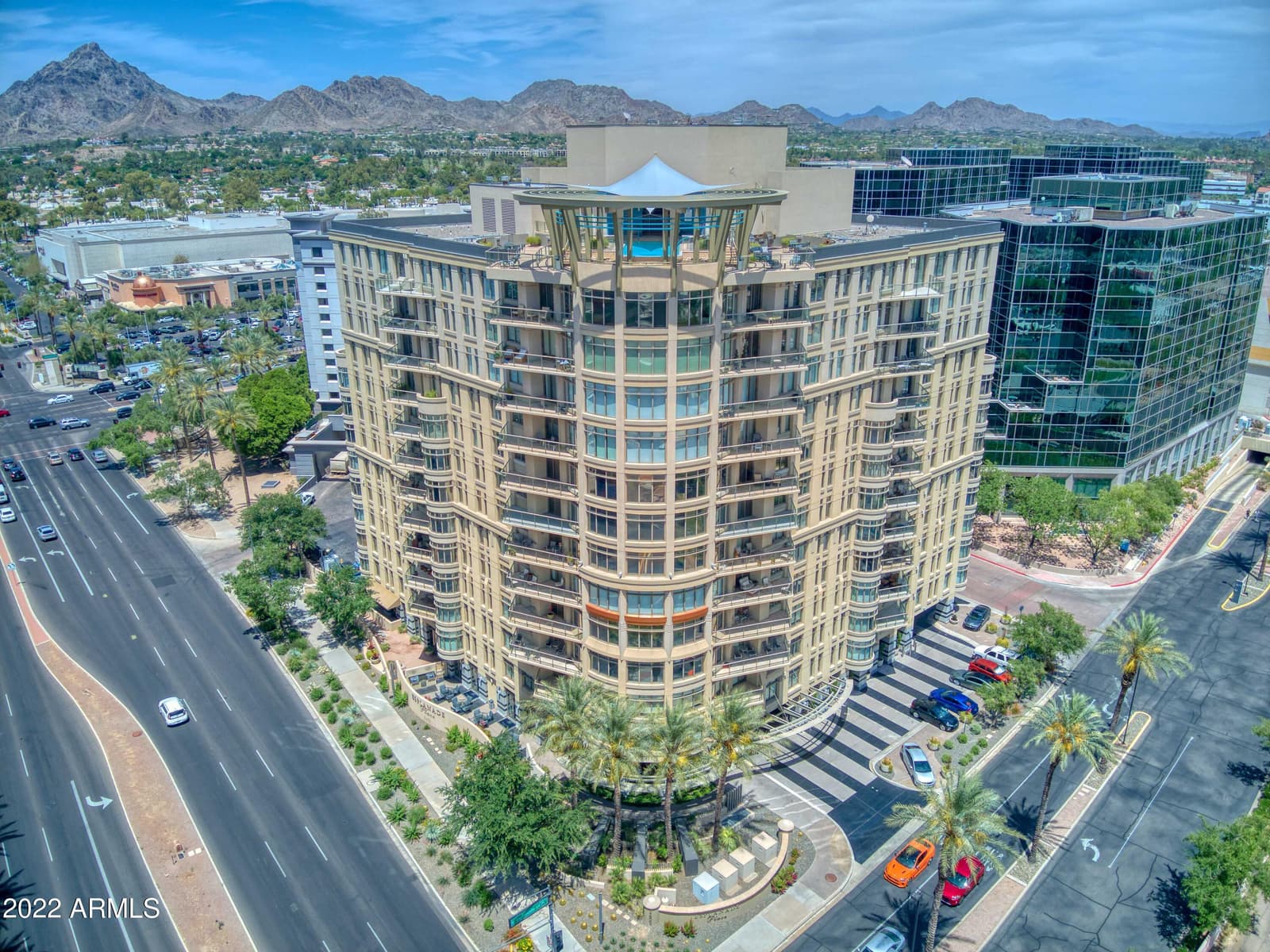 2402 E ESPLANADE Lane 204, Phoenix, AZ 85016 — photo 1 of 46