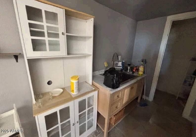 5002 N 41ST Avenue, Phoenix, AZ 85019 — photo 10 of 17