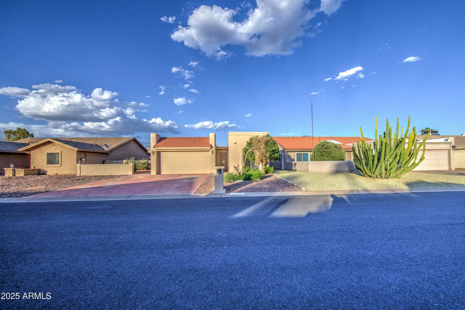 26405 S SNEAD Drive, Sun Lakes, AZ 85248 — photo 2 of 29