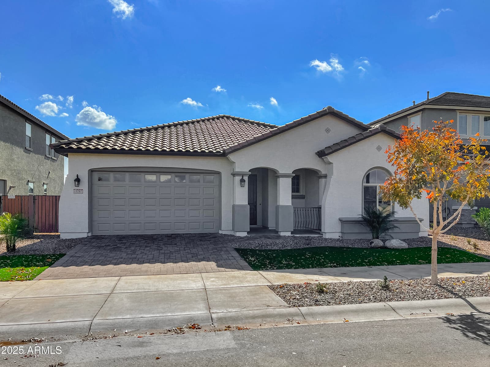 15787 W Mariposa Grande Street, Surprise, AZ 85387 — photo 2 of 55