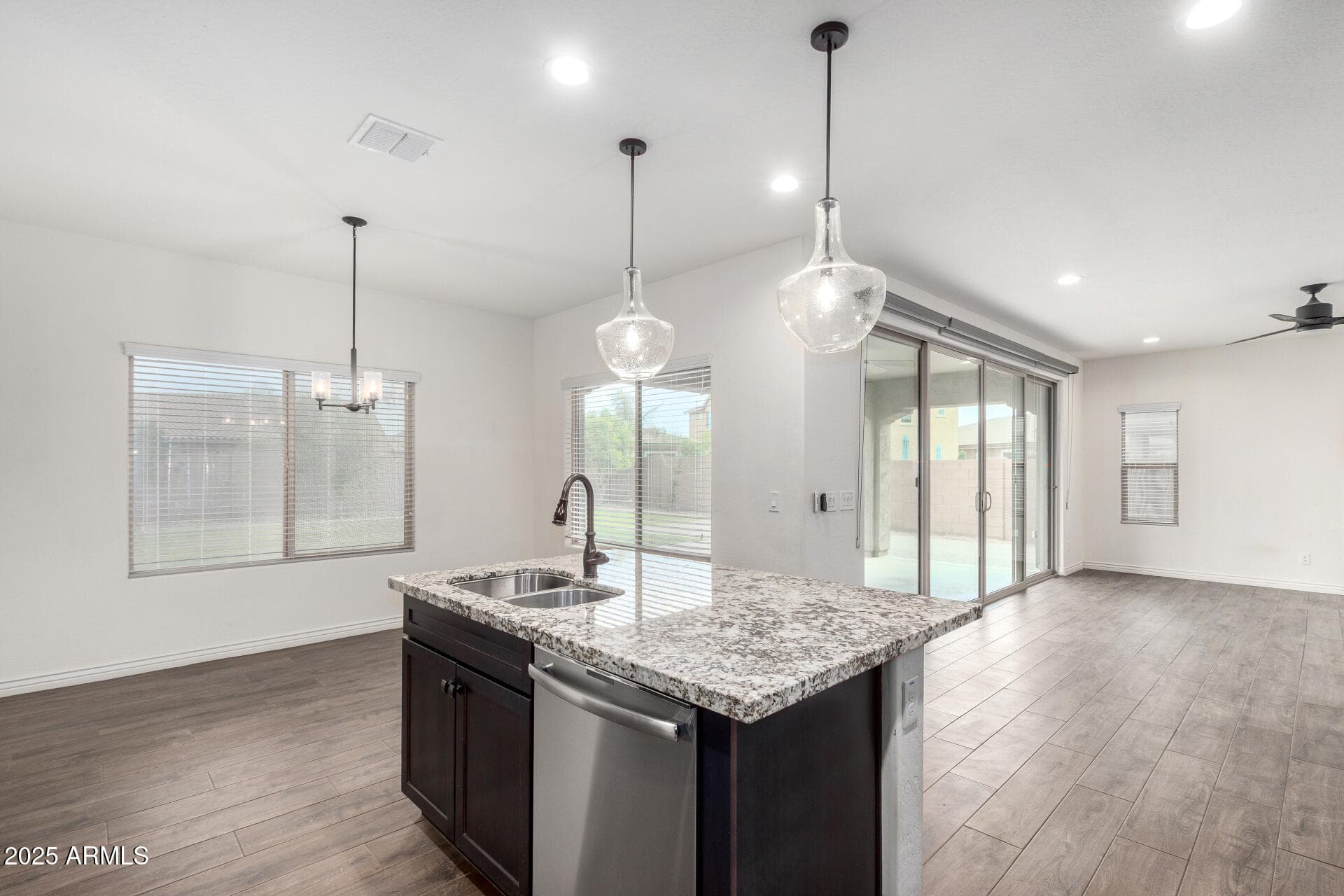 7342 S DEBRA Drive, Gilbert, AZ 85298 — photo 13 of 46
