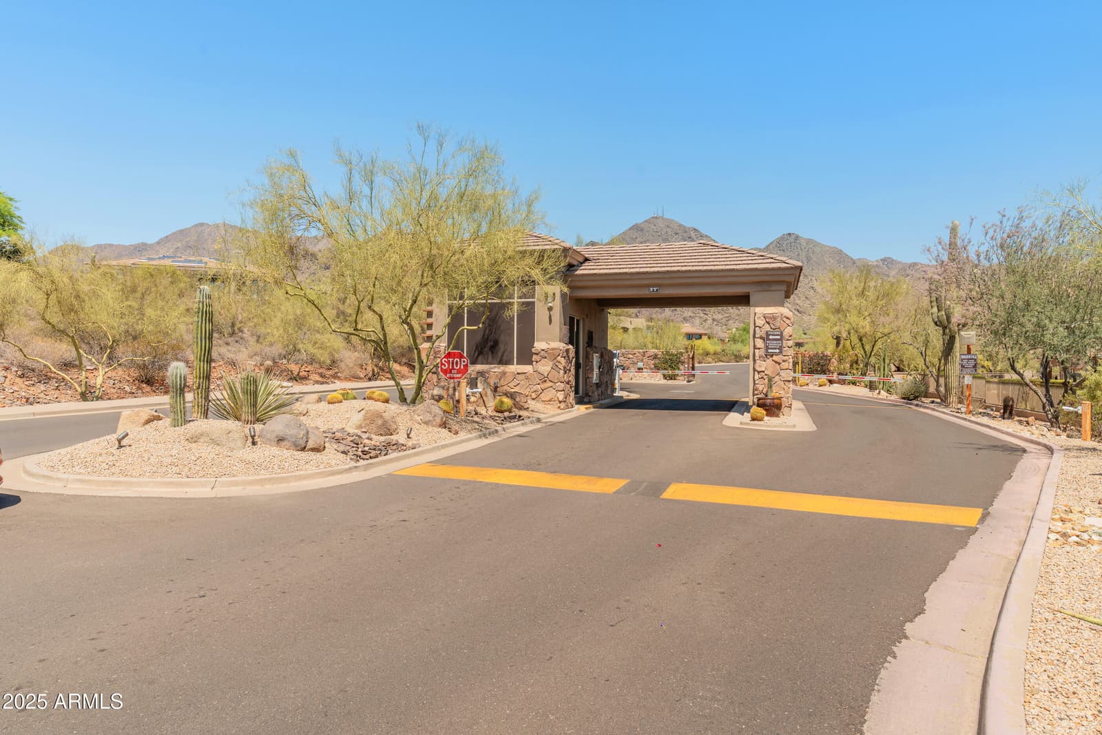 11550 E Paradise Lane, Scottsdale, AZ 85255 — photo 36 of 52