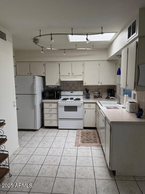 13822 N Silverbell Drive 15C, Sun City, AZ 85351 — photo 14 of 19