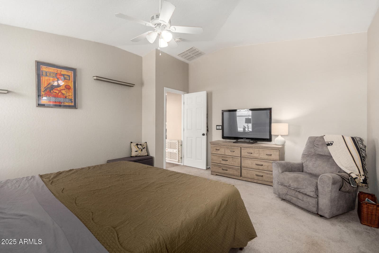 1634 E HARWELL Road, Phoenix, AZ 85042 — photo 16 of 44