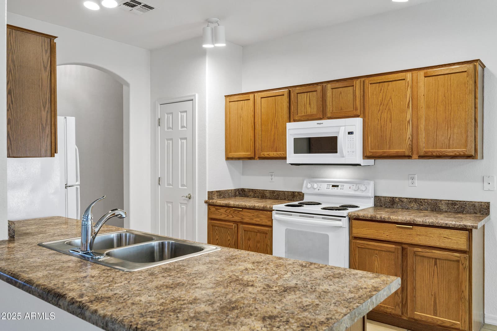 3640 E TORREY PINES Lane, Chandler, AZ 85249 — photo 16 of 66