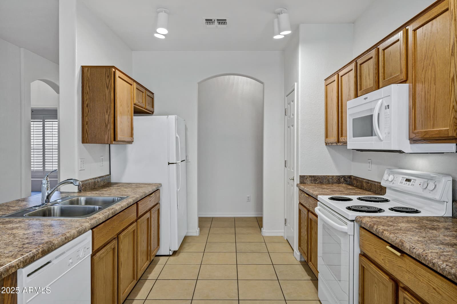 3640 E TORREY PINES Lane, Chandler, AZ 85249 — photo 15 of 66
