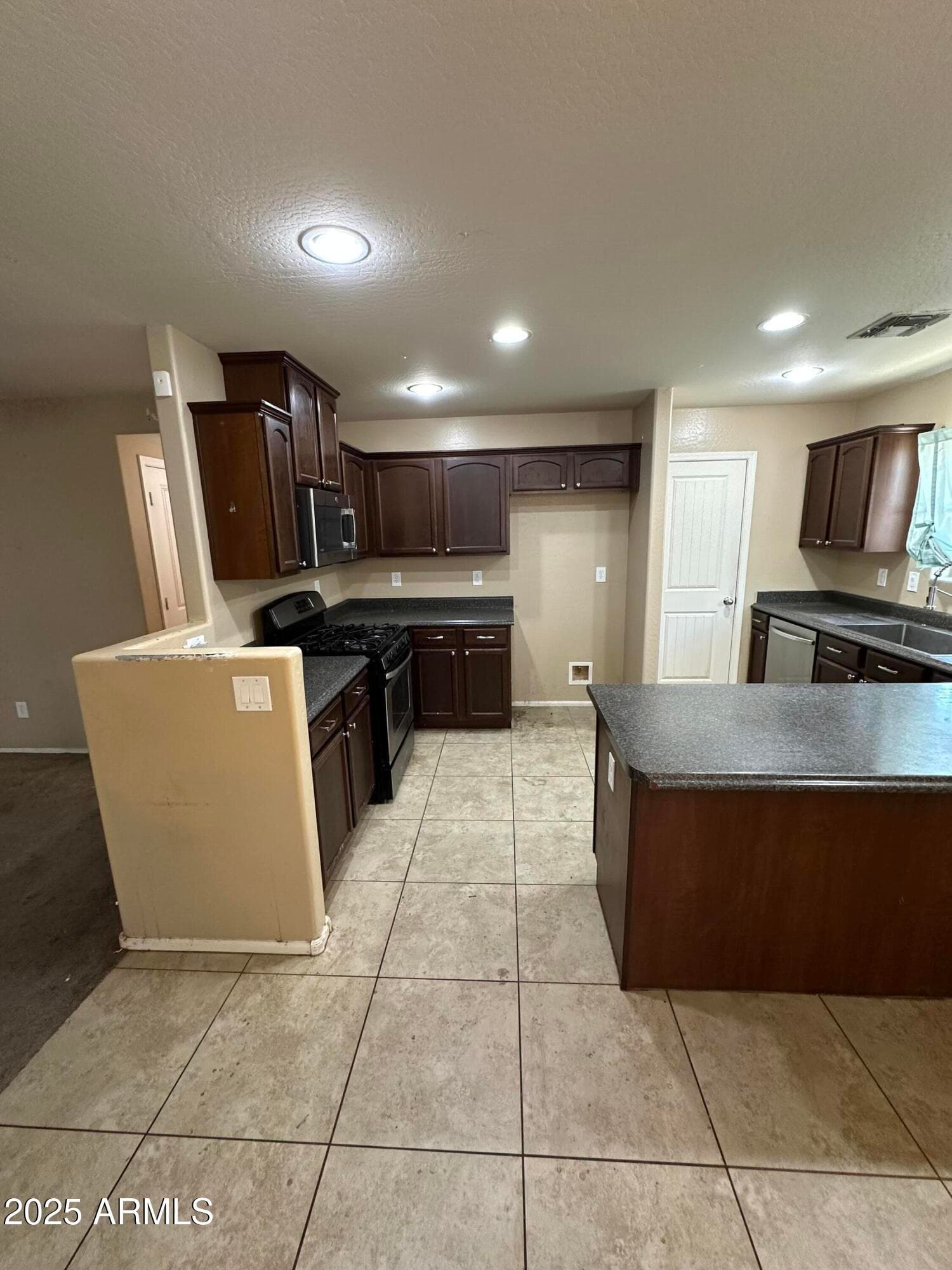 40246 W Hopper Drive, Maricopa, AZ 85138 — photo 4 of 15