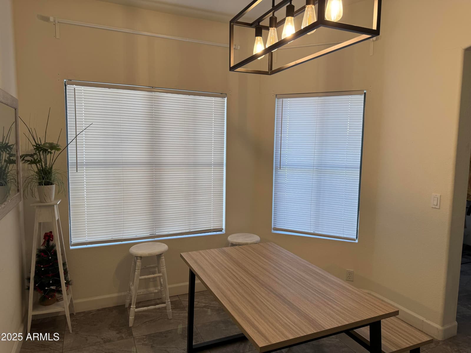 8927 W PARADISE Drive, Peoria, AZ 85345 — photo 16 of 31