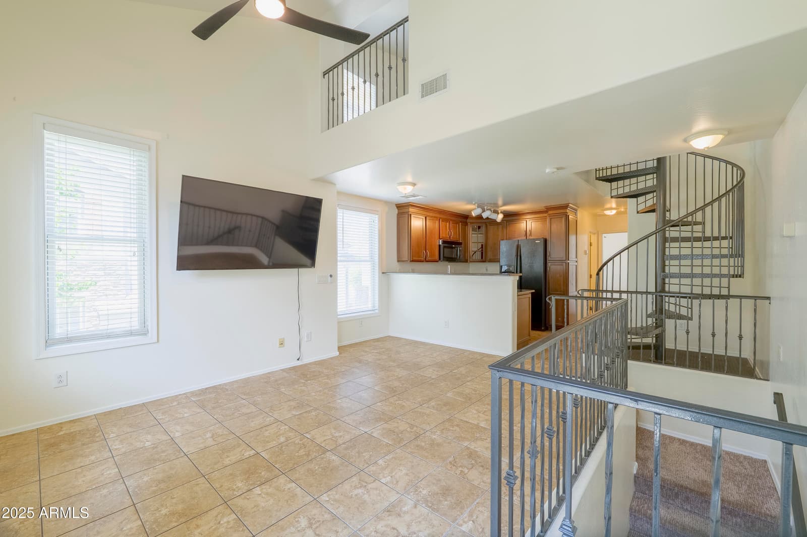 5749 S 21ST Terrace, Phoenix, AZ 85040 — photo 3 of 29