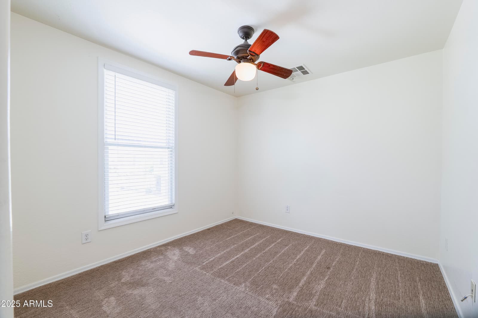 5749 S 21ST Terrace, Phoenix, AZ 85040 — photo 13 of 29