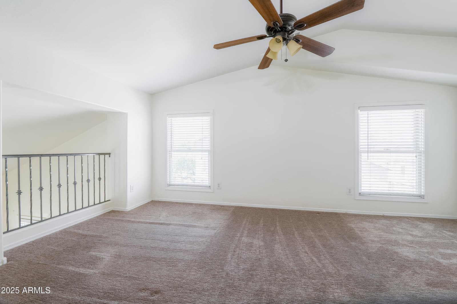 5749 S 21ST Terrace, Phoenix, AZ 85040 — photo 9 of 29