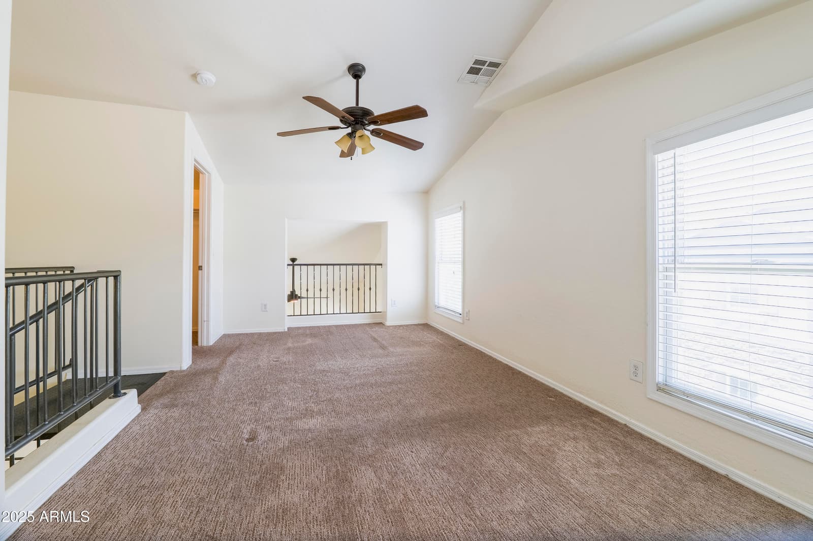 5749 S 21ST Terrace, Phoenix, AZ 85040 — photo 8 of 29