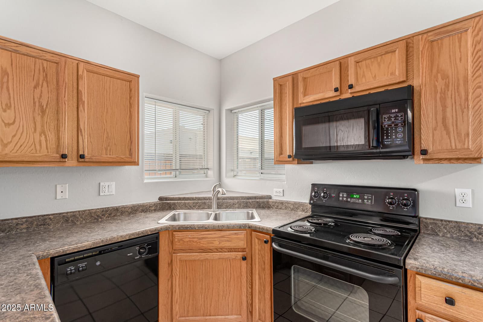 2311 E Hartford Avenue 29, Phoenix, AZ 85022 — photo 15 of 30