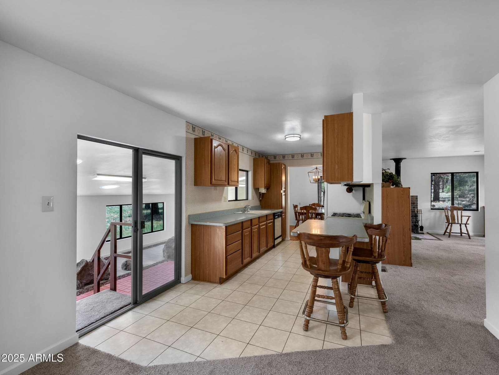 12778 E LARKSPUR Lane, Parks, AZ 86018 — photo 16 of 43