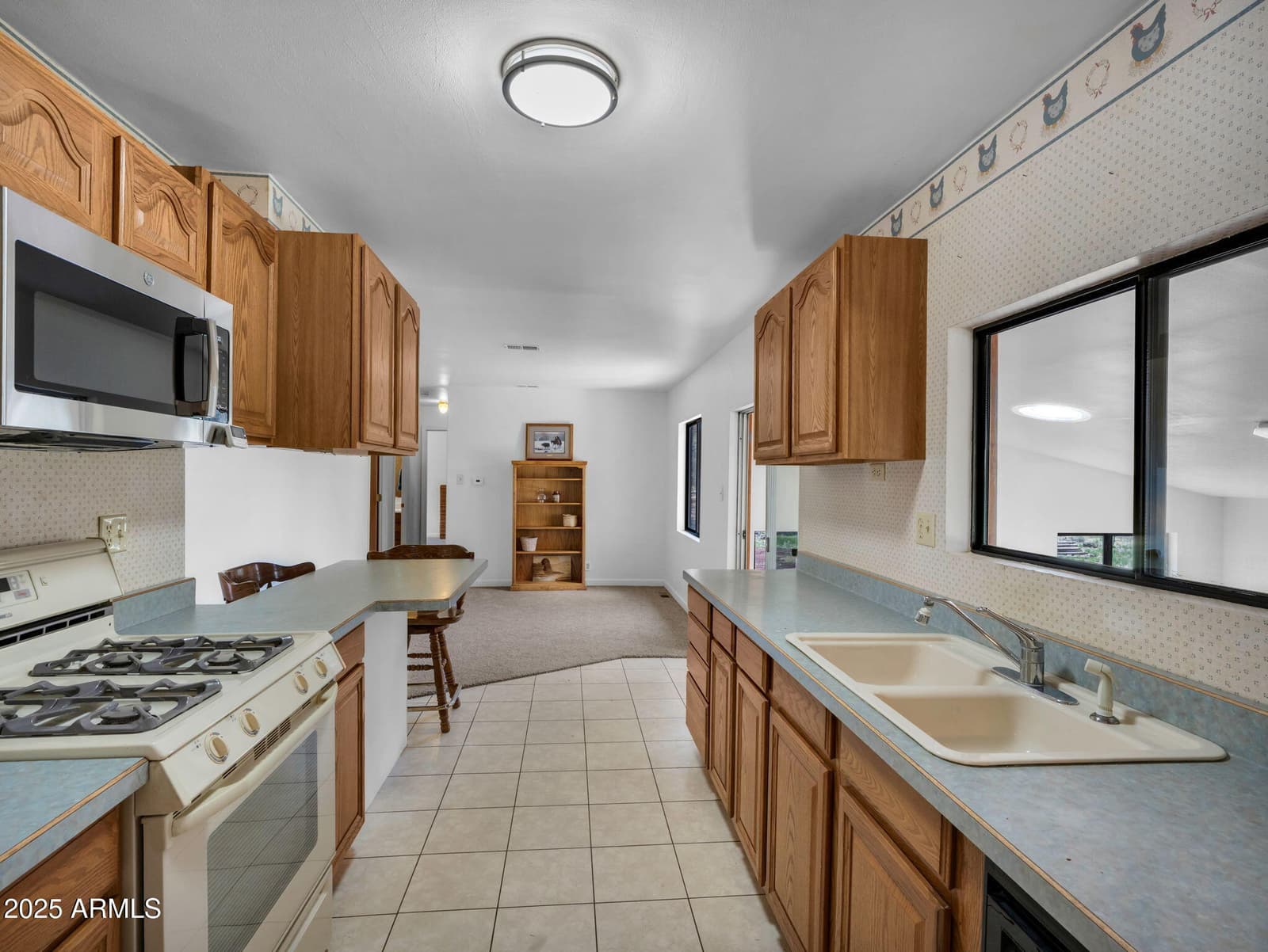 12778 E LARKSPUR Lane, Parks, AZ 86018 — photo 19 of 43