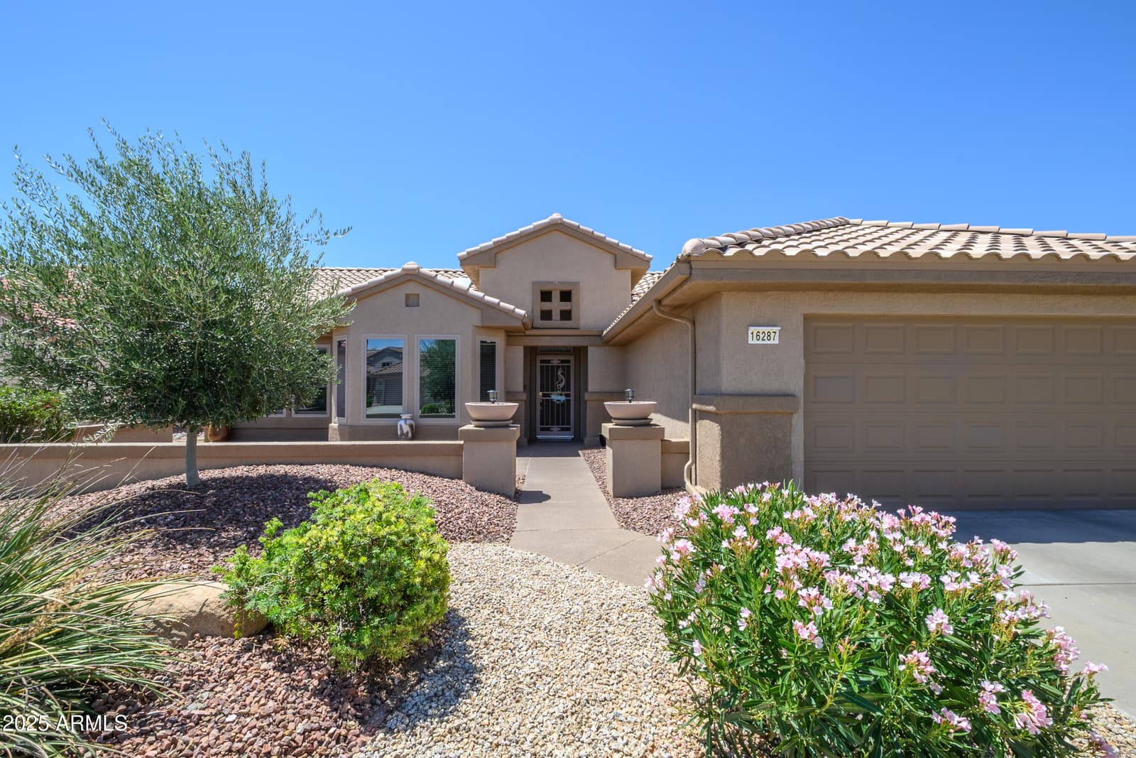 16287 W WILLOW CREEK Lane, Surprise, AZ 85374 — photo 33 of 36
