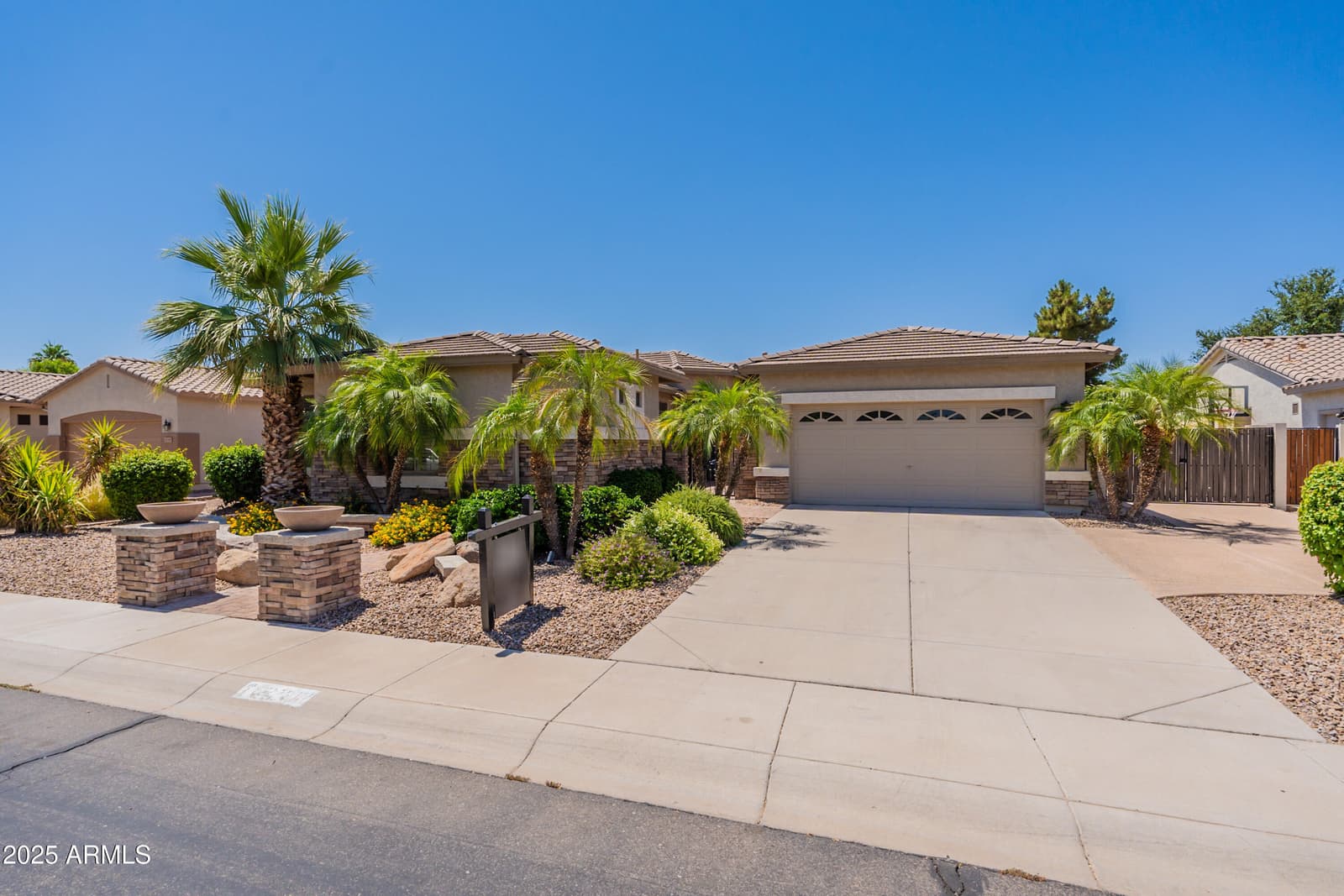 3173 E CANYON Way, Chandler, AZ 85249 — photo 2 of 64