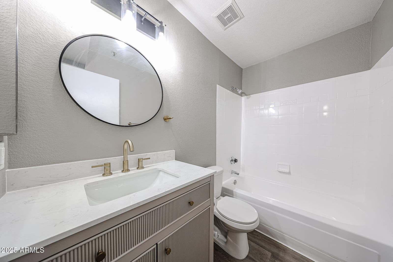 2025 E CAMPBELL Avenue 137, Phoenix, AZ 85016 — photo 10 of 19