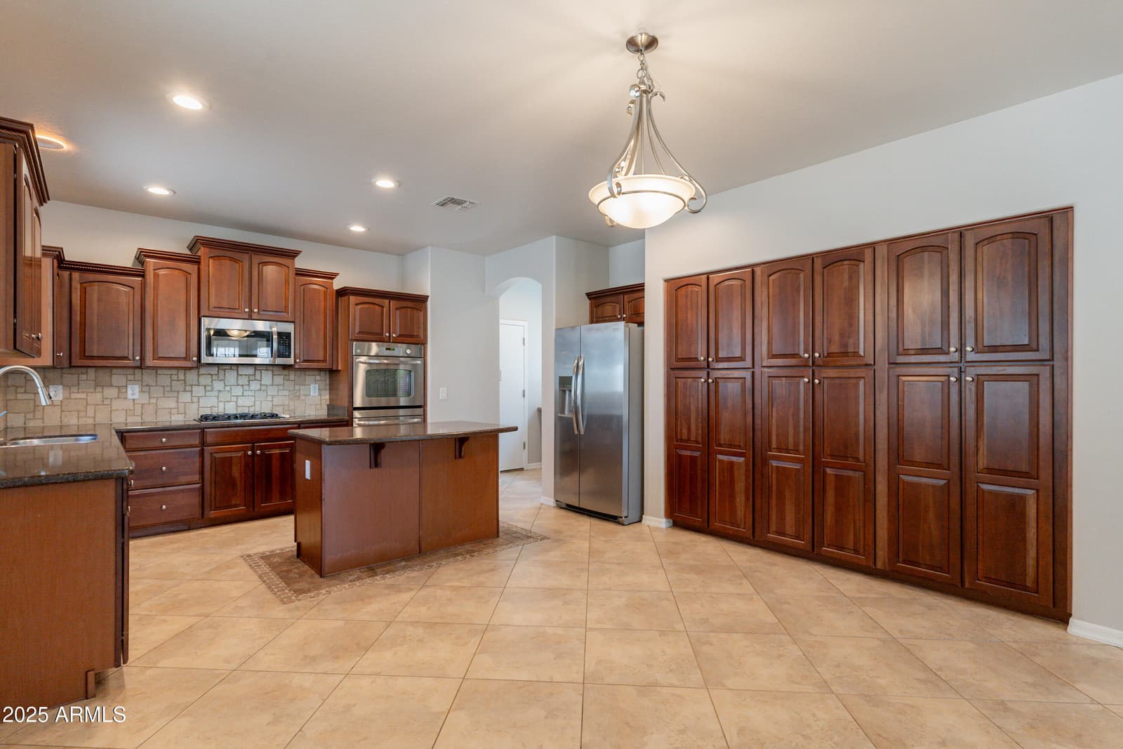 3173 E CANYON Way, Chandler, AZ 85249 — photo 9 of 64