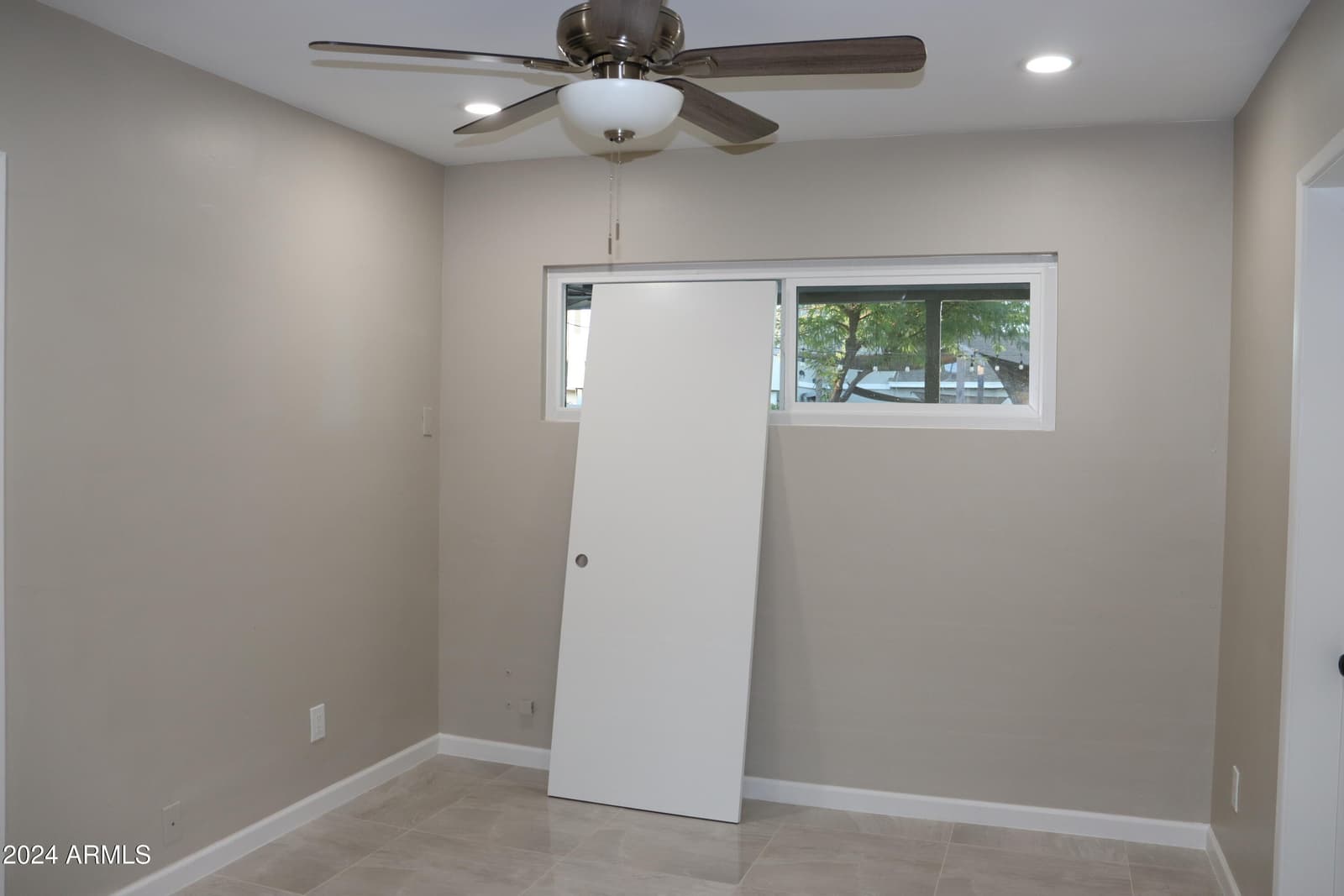 6702 E ALMERIA Road, Scottsdale, AZ 85257 — photo 10 of 23