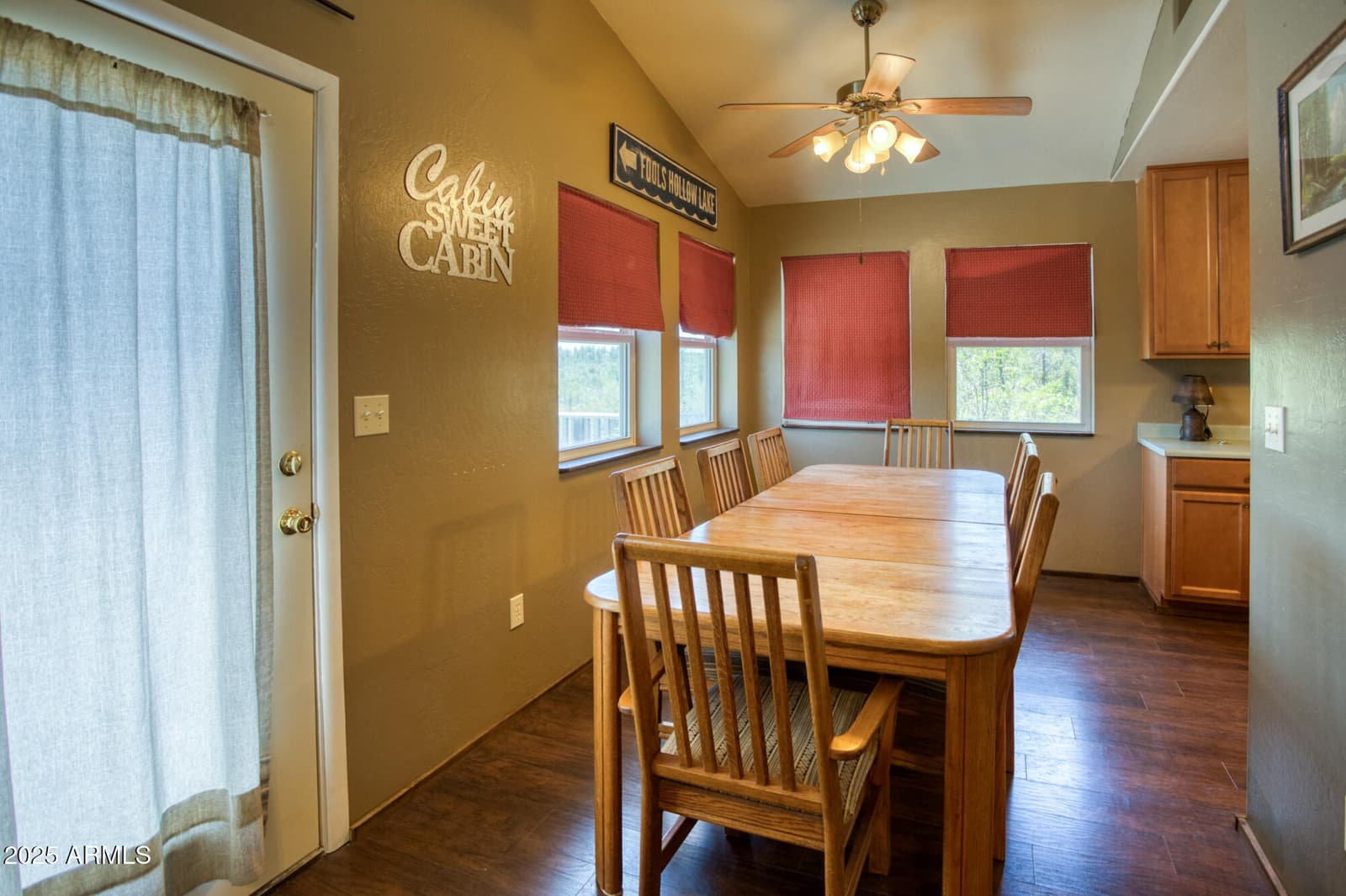 5449 HERD Street, Pinedale, AZ 85934 — photo 8 of 29