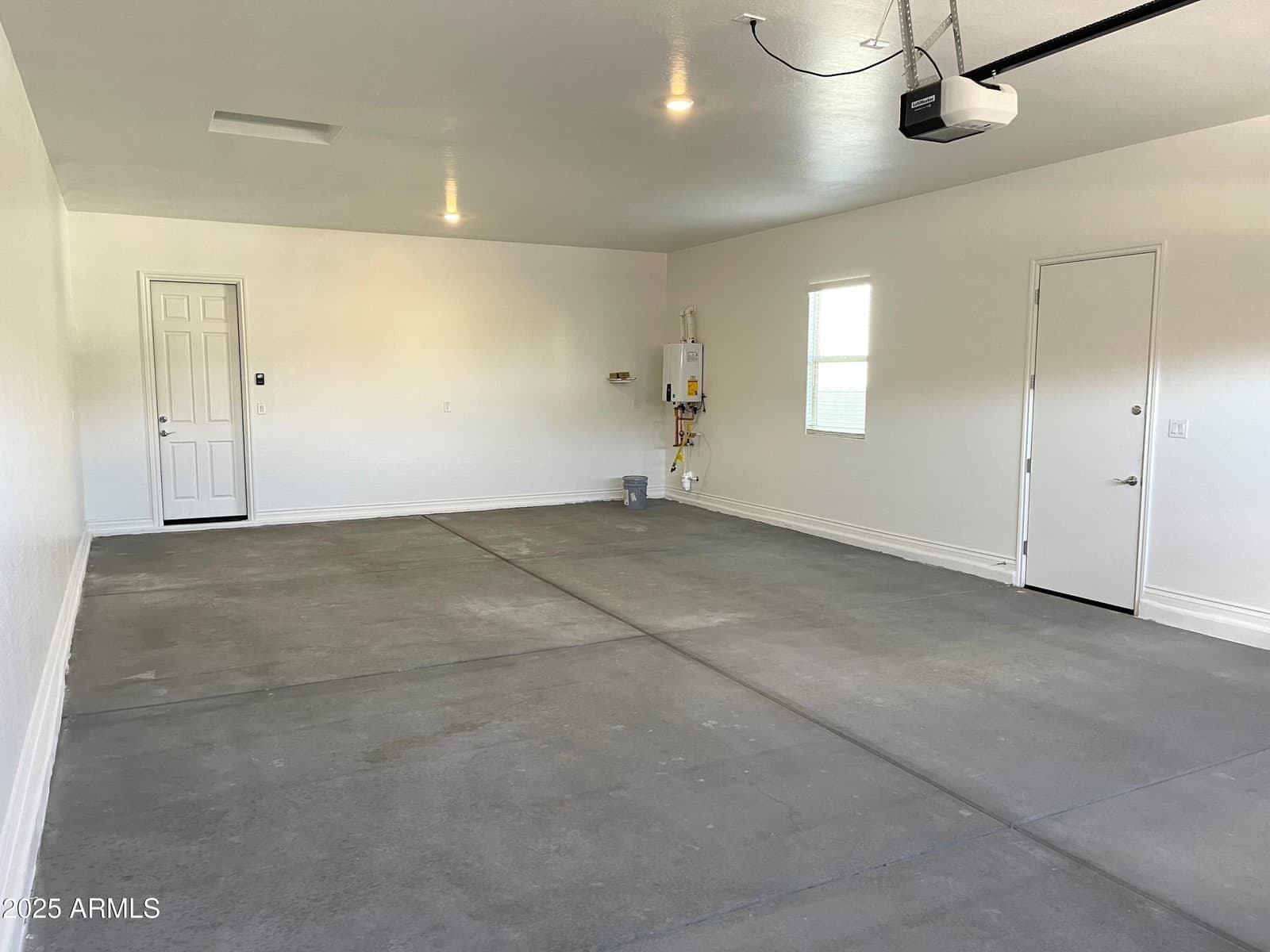 10022 W VERDE Lane, Avondale, AZ 85392 — photo 13 of 26