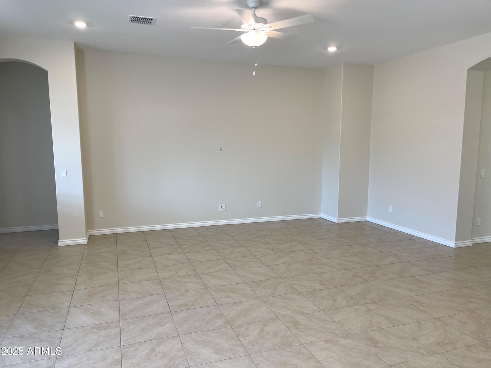 10022 W VERDE Lane, Avondale, AZ 85392 — photo 6 of 26