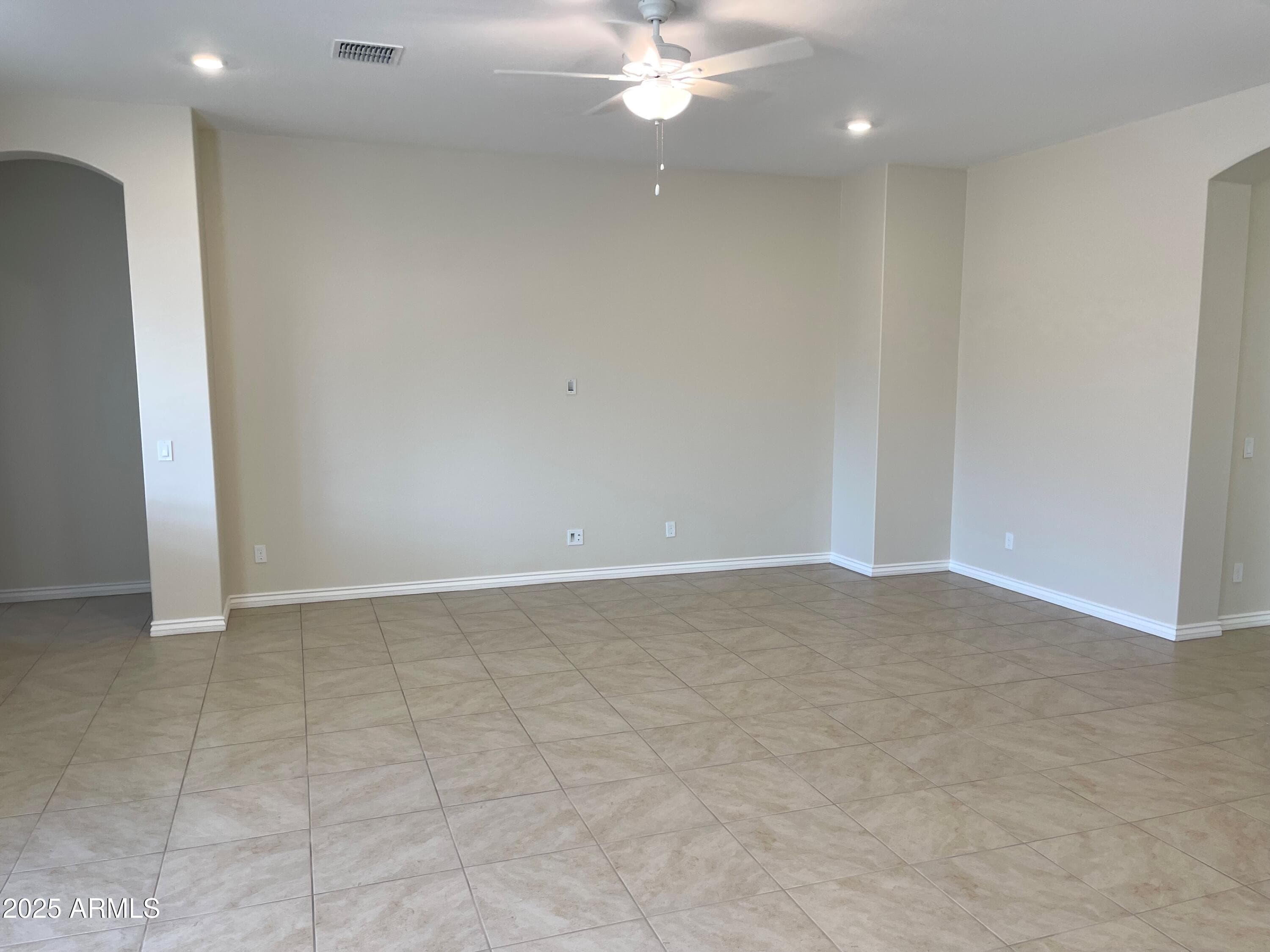 10022 W VERDE Lane, Avondale, AZ 85392 — photo 6 of 26