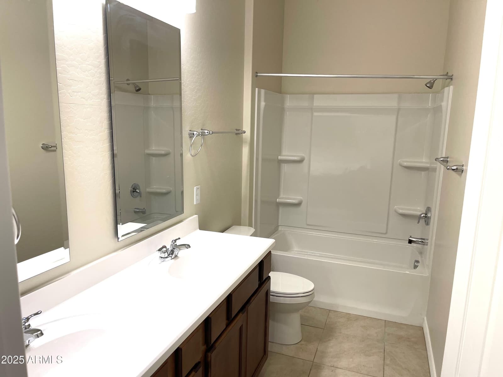 10022 W VERDE Lane, Avondale, AZ 85392 — photo 11 of 26