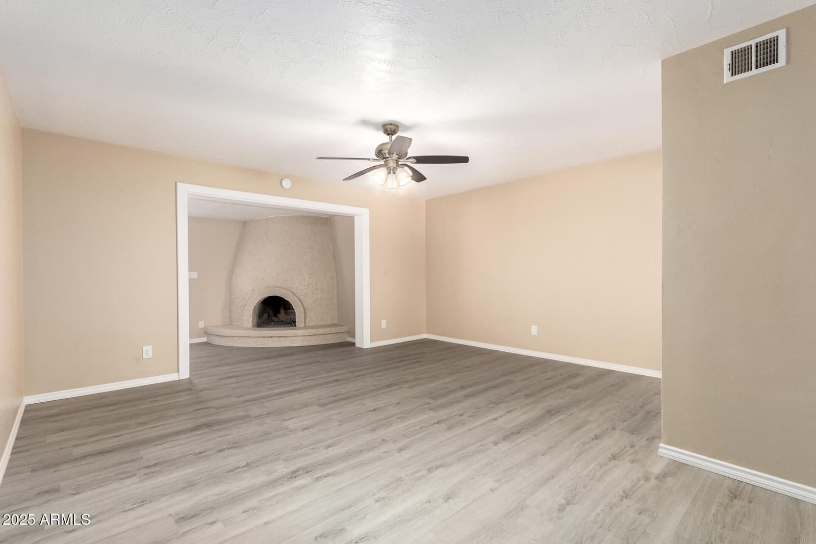 749 S Lazona Drive, Mesa, AZ 85204 — photo 4 of 22