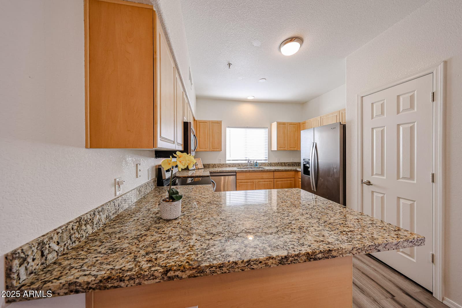 7401 W ARROWHEAD CLUBHOUSE Drive 2047, Glendale, AZ 85308 — photo 9 of 26