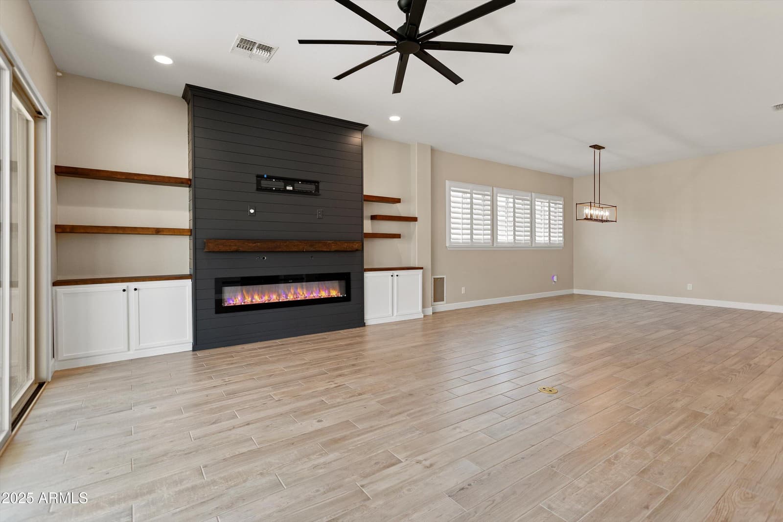 21248 W HILLCREST Boulevard, Buckeye, AZ 85396 — photo 12 of 35