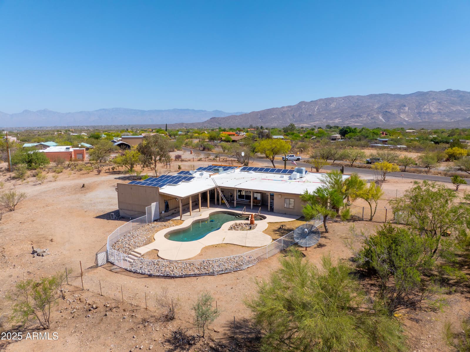 7770 S CAMINO MIRLO, Tucson, AZ 85747 — photo 5 of 22