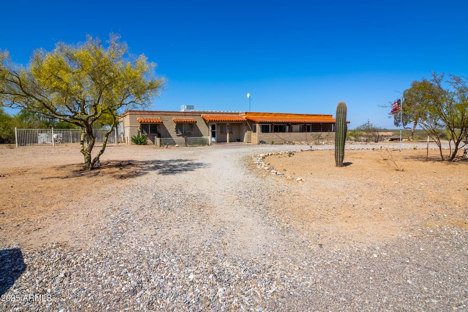 7770 S CAMINO MIRLO, Tucson, AZ 85747 — photo 1 of 22