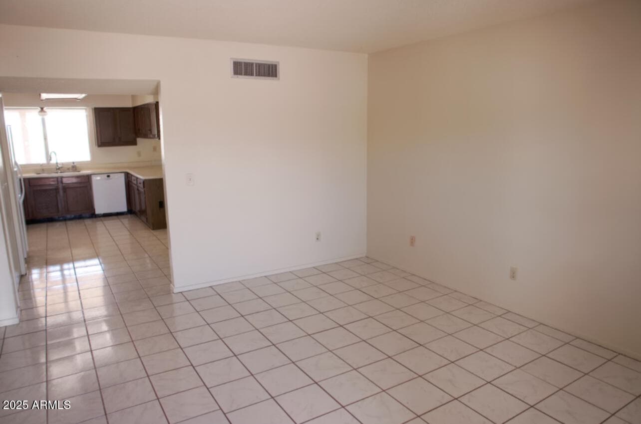 7770 S CAMINO MIRLO, Tucson, AZ 85747 — photo 9 of 22