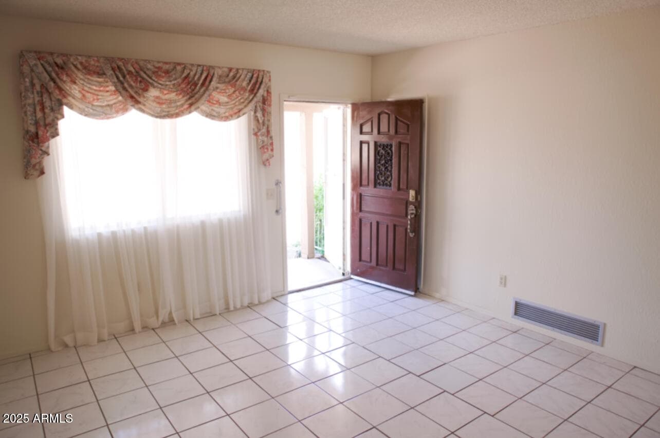 7770 S CAMINO MIRLO, Tucson, AZ 85747 — photo 8 of 22