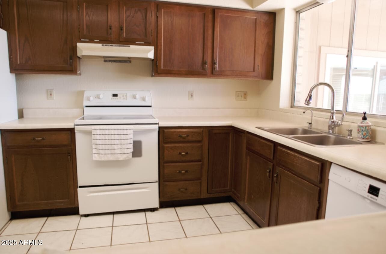 7770 S CAMINO MIRLO, Tucson, AZ 85747 — photo 10 of 22
