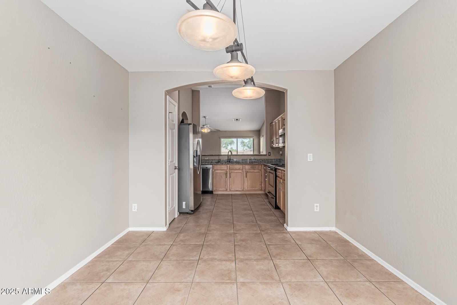 1634 E HARWELL Road, Phoenix, AZ 85042 — photo 13 of 44