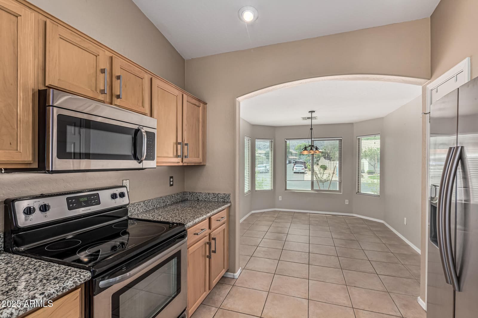 1634 E HARWELL Road, Phoenix, AZ 85042 — photo 11 of 44