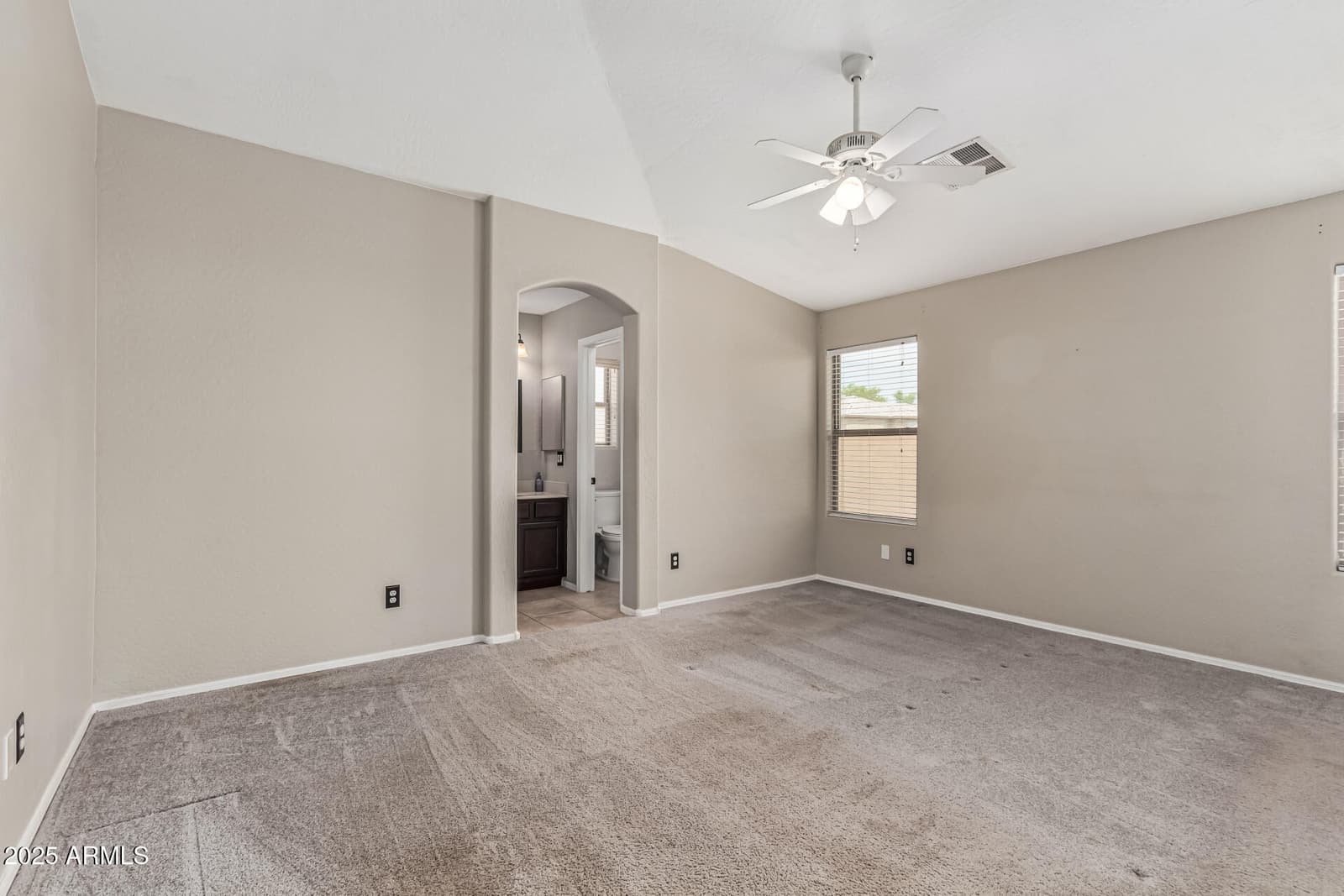 1634 E HARWELL Road, Phoenix, AZ 85042 — photo 15 of 44