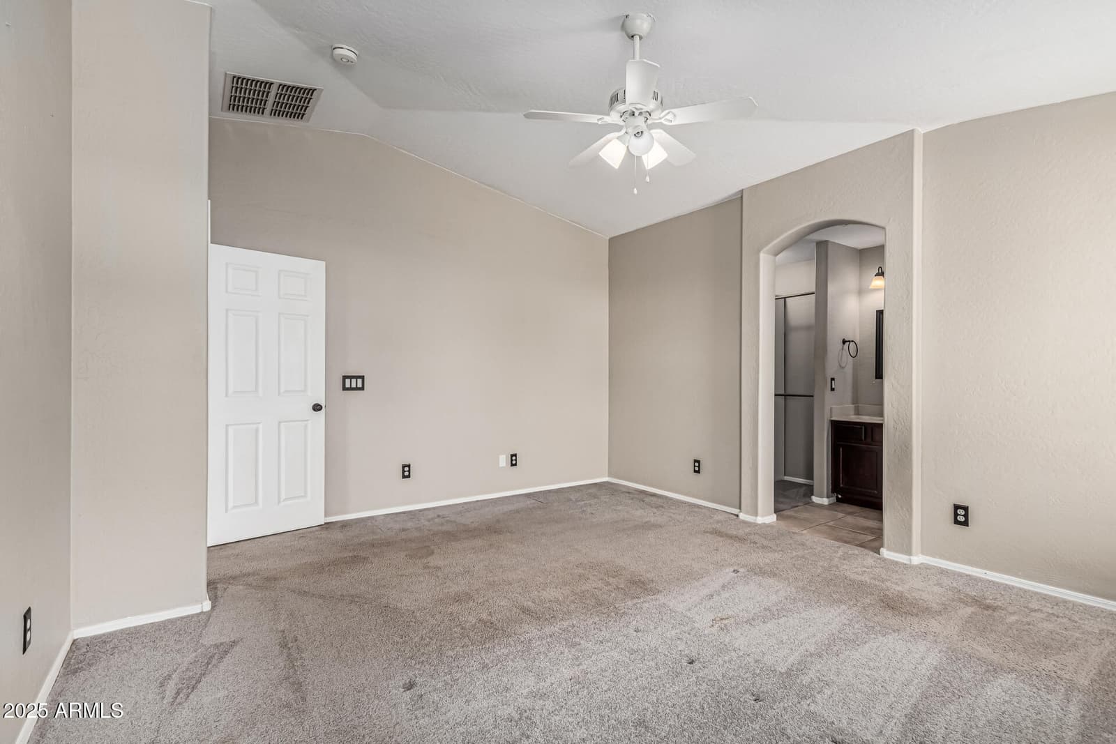1634 E HARWELL Road, Phoenix, AZ 85042 — photo 18 of 44