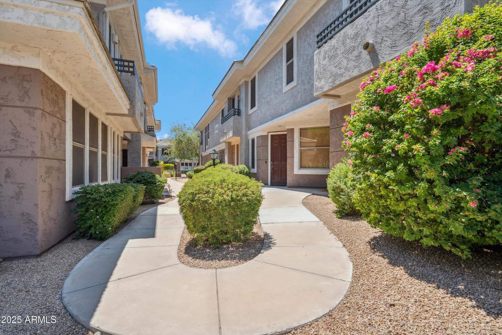 15221 N CLUBGATE Drive 2078, Scottsdale, AZ 85254 — photo 13 of 33
