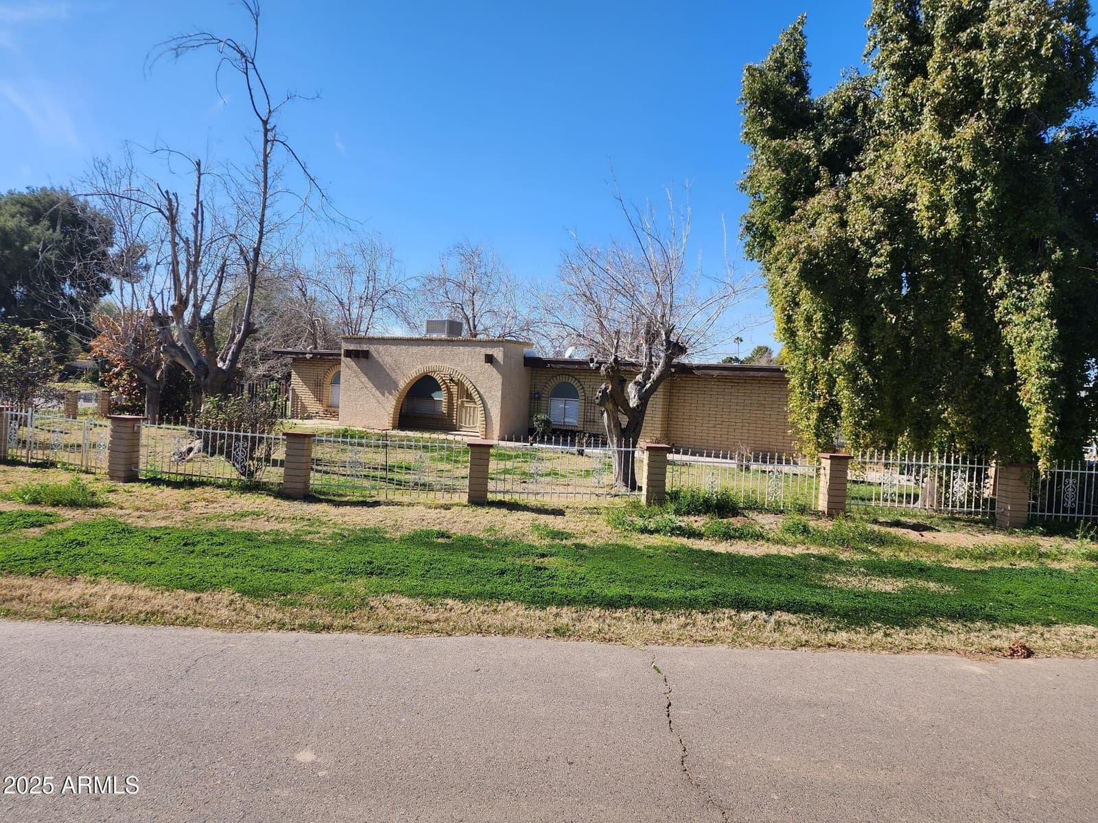 802 N ALZORA Way, Tolleson, AZ 85353 — photo 4 of 34