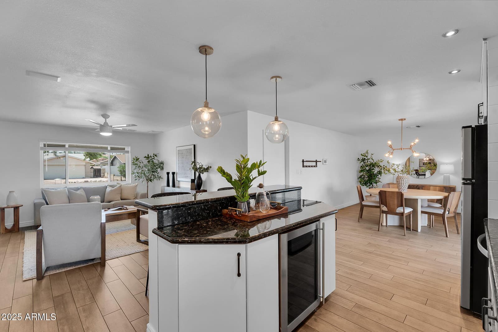 1018 E MARIGOLD Lane, Tempe, AZ 85288 — photo 12 of 47