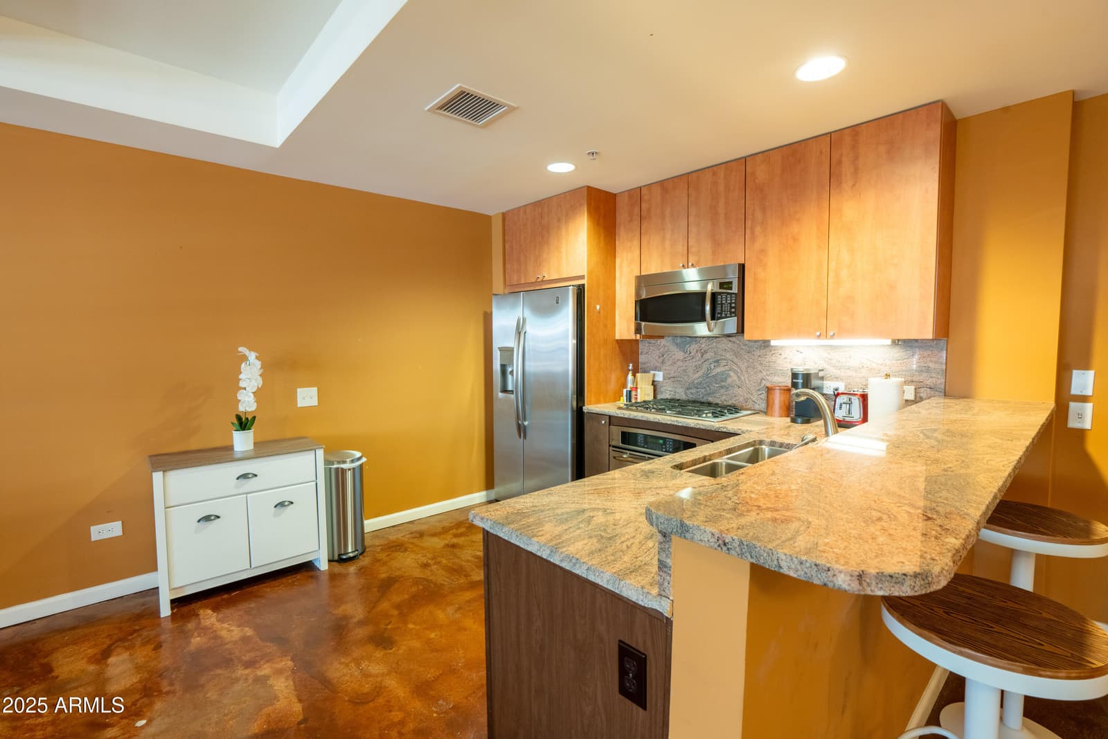 7137 E RANCHO VISTA Drive 3003, Scottsdale, AZ 85251 — photo 2 of 31