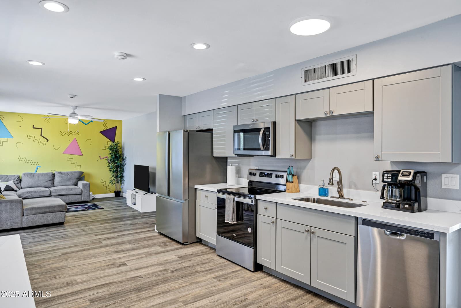 2012 N VAN NESS Avenue, Tempe, AZ 85288 — photo 10 of 32