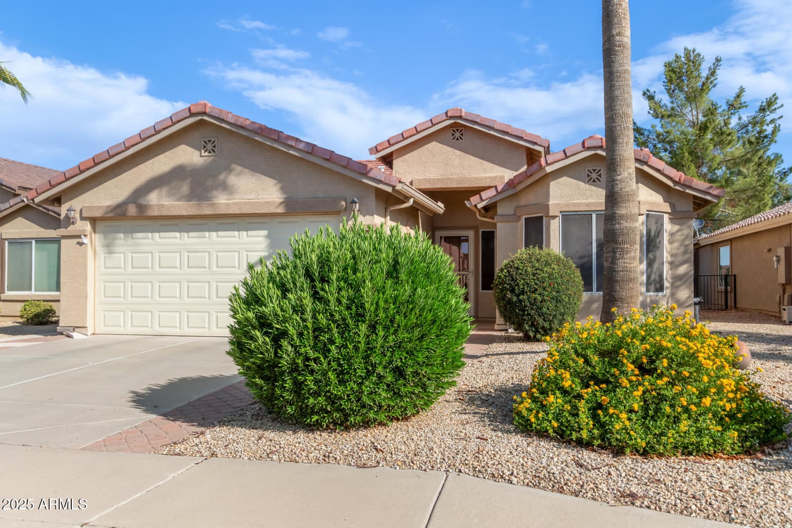 2384 E ANTIGUA Drive, Casa Grande, AZ 85194 — photo 2 of 39