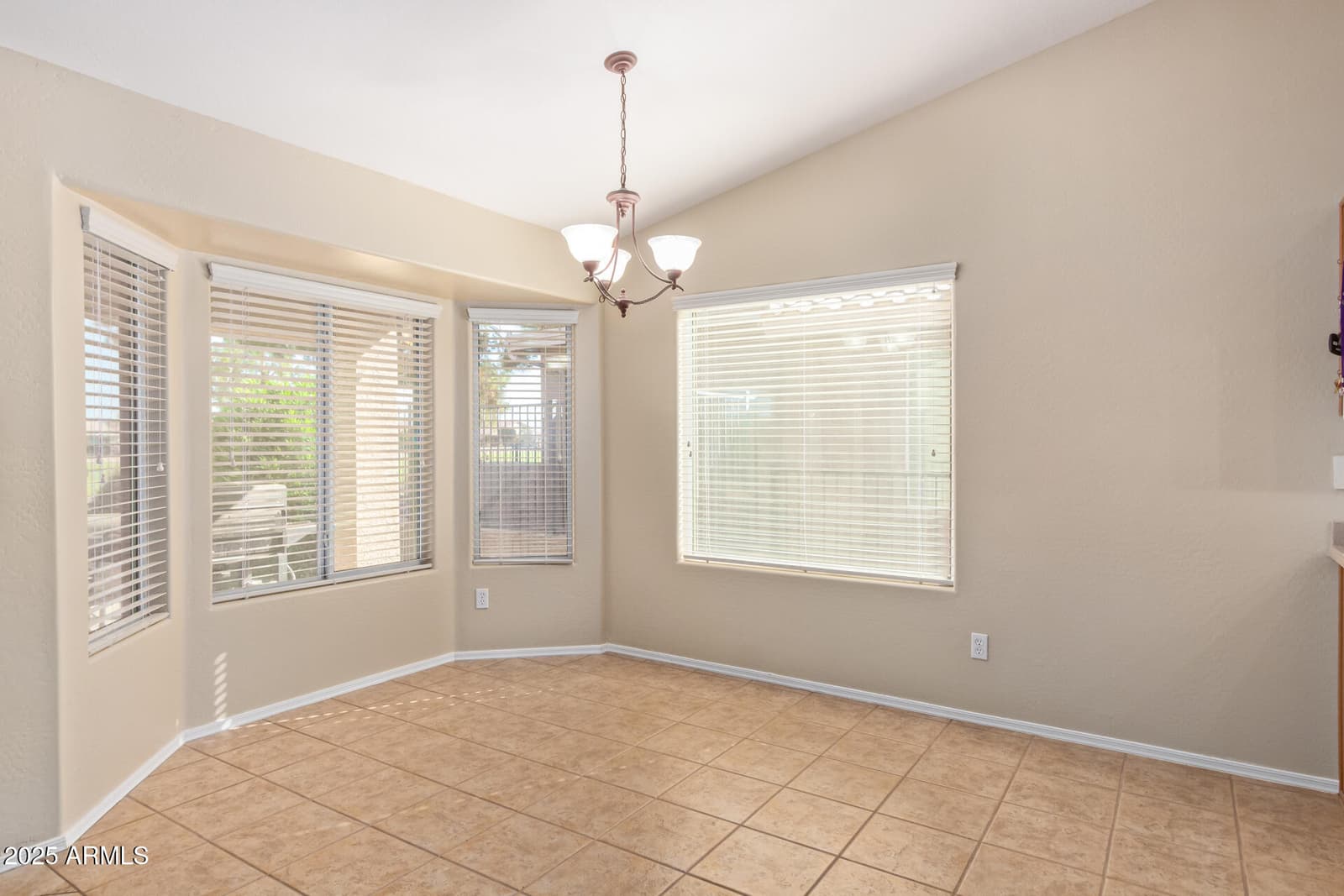 2384 E ANTIGUA Drive, Casa Grande, AZ 85194 — photo 13 of 39
